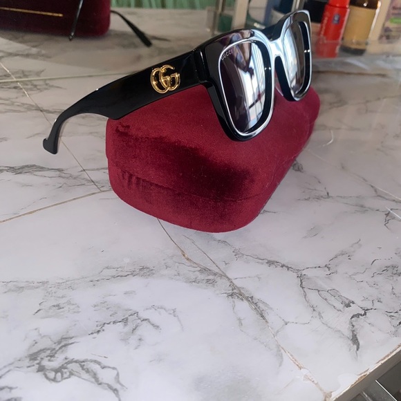 Gucci Black Square Sunglasses